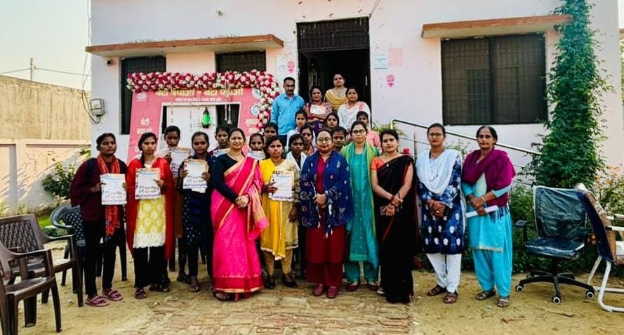 रायबरेली - सबला संस्था की युवा किशोरी नेताओं ने महिला थाना व वन स्टॉप सेंटर का किया अवलोकन,सीखी प्रक्रिया 