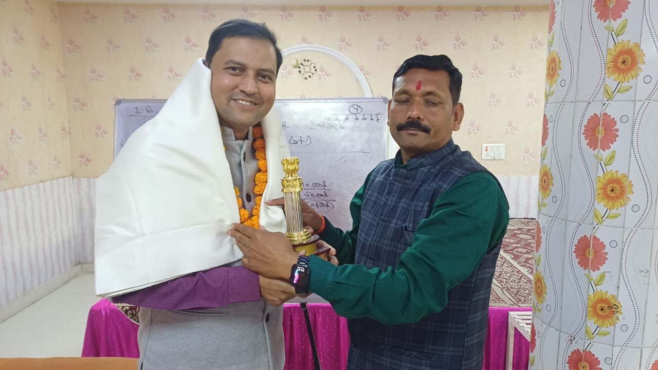 कौशाम्बी में वरिष्ठ पत्रकार का हुआ सम्मान