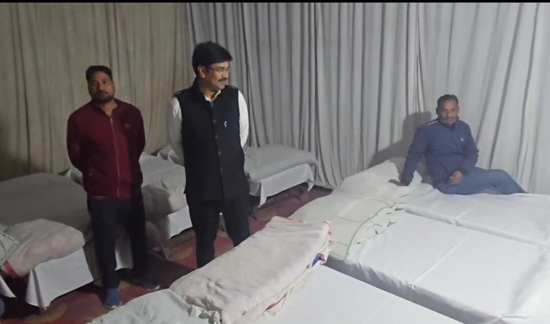 रायबरेली: ठंड से बचाव के लिए रायबरेली में बनाये गए रैन बसेरे