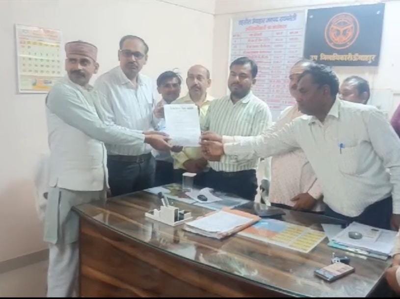 रायबरेली-पत्रकार की हत्या से उबाल , एसडीम को ज्ञापन देकर मांगी सहायता व सुरक्षा 