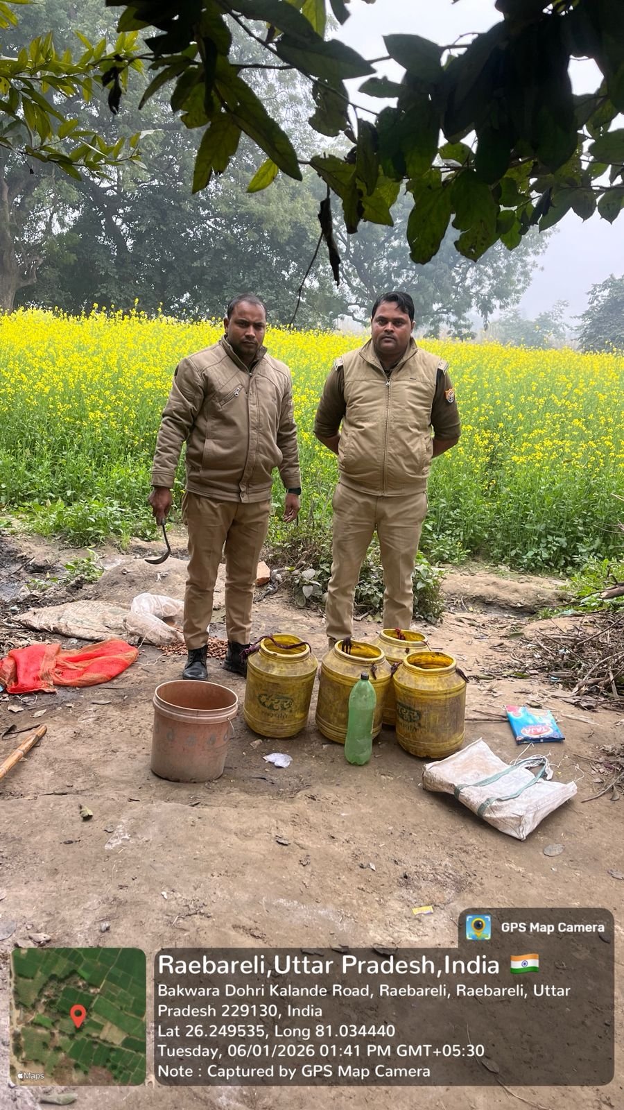 रायबरेली - 70 लीटर अवैध कच्ची शराब बरामद व 25 कि0ग्रा0 महुआ मौके पर नष्ट, 03 अभियोग पंजीकृत