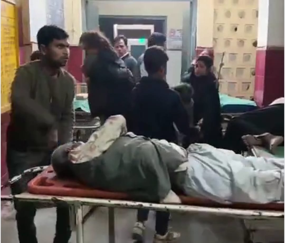 ऊंचाहार: भीषण सड़क हादसे में ई-रिक्शा सवार 7 लोग घायल, दो की हालत गंभीर