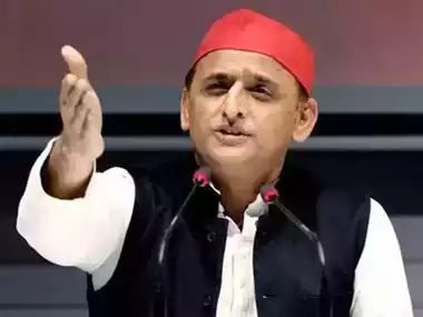 बीजेपी के ब्राह्मण के जवाब में अखिलेश के महा ब्राह्मण