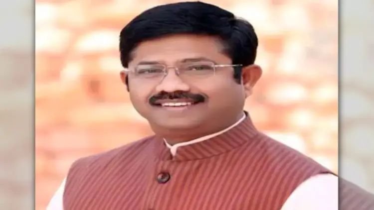 औद्योगिक विकास मंत्री नन्द गोपाल ने उद्यमियों के लिए खोला खुशियों का पिटारा, जल्द मिलेगी 70.91 करोड़ की प्रोत्साहन राशि