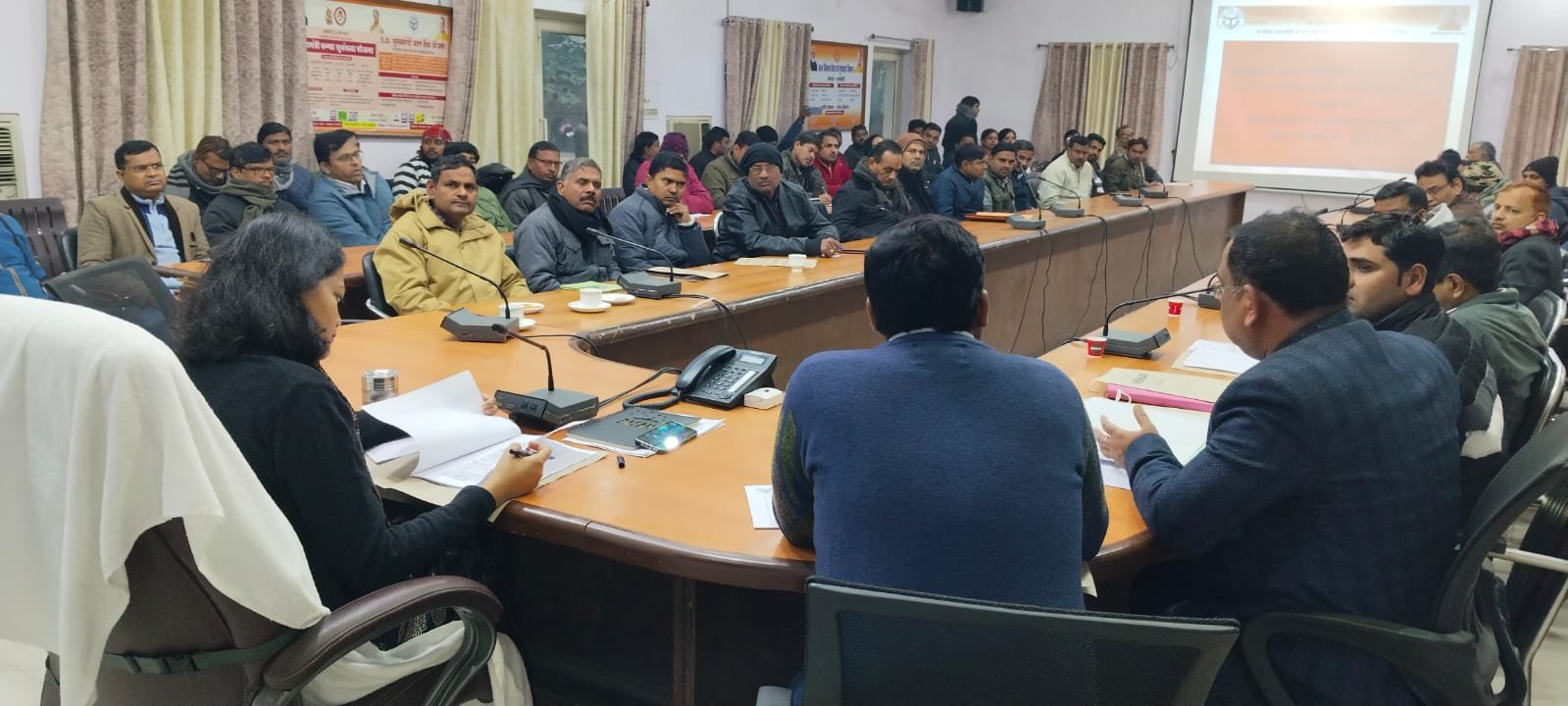 Raibareli-जनपदीय अनुश्रवण एवं पर्यवेक्षण समिति की बैठक संपन्न