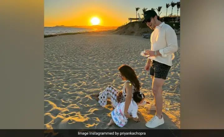 प्रियंका चोपड़ा ने शेयर की 10 अनदेखी तस्वीरें और वीडियो