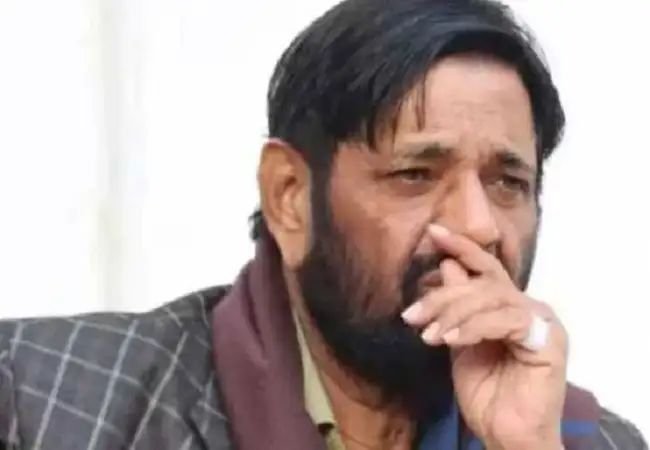 : ये साहब तो. केंद्रीय मंत्री की भी नहीं सुनते.आम जनता की सुनवाई का क्या होता होगा आलम, CM से मंत्री ने की शिकायत