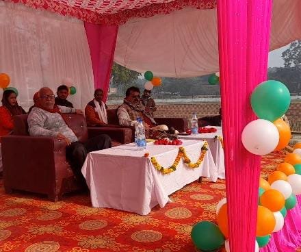 रायबरेली-विकसित भारत संकल्प यात्रा में योजनाओं से रूबरू हो रही जनता,,,