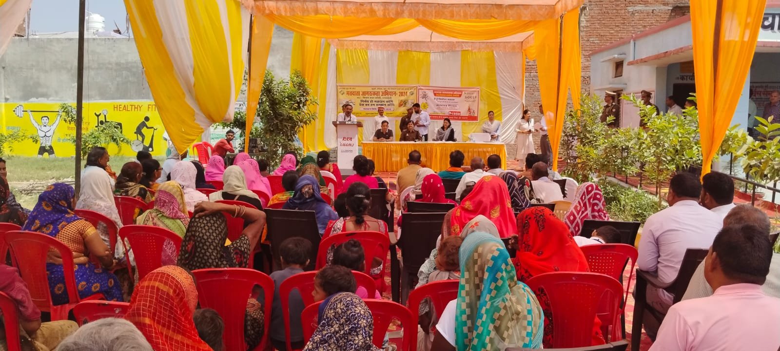 Raibareli-जिला निर्वाचन अधिकारी ने अधिक से अधिक मतदान करने के लिए किया प्रेरित