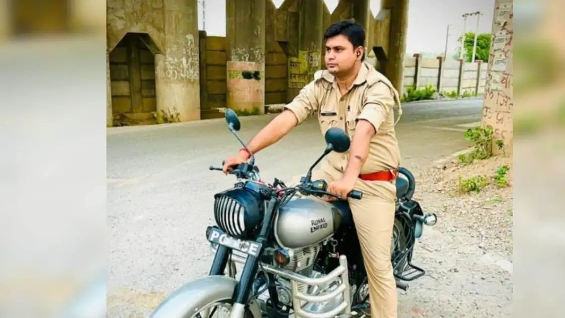 गर्भवती पत्नी को कार से कुचलने की कोशिश ,अब दहेज उत्पीड़न में फंसा