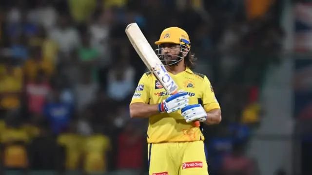 महाबली धोनी ने तोड़ा एबी डी विलियर्स का रिकॉर्ड,विराट कोहली नंबर 1