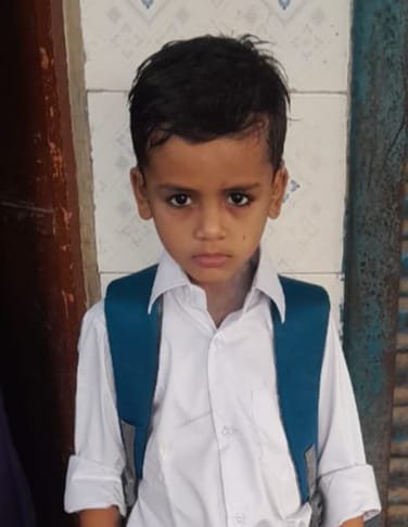 Raibareli-तेज रफ्तार डीसीएम की टक्कर लगने से 6 वर्षीय बालक की मौत 