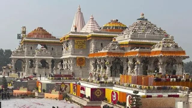 राम मंदिर का निर्माण कार्य पड़ा धीमे,सैकड़ो मज़दूरों ने छोड़ा काम