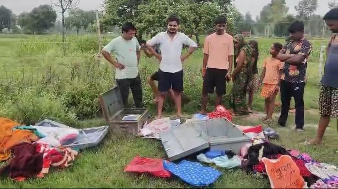 रायबरेली-तीन घरों से चोरों ने लाखों का माल किया पार , गांव में फैली सनसनी