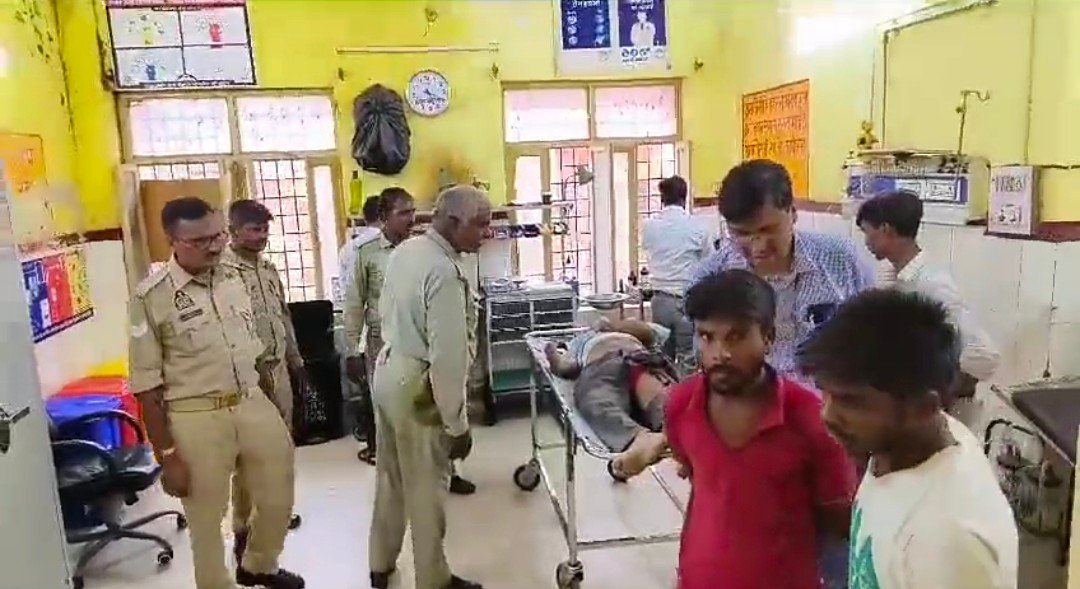 Raibareli-ट्रक की टक्कर से बुजुर्ग की दर्दनाक मौत