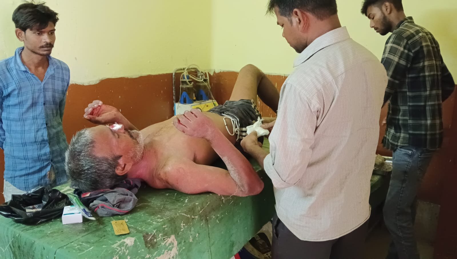 Raibareli-चक्की में धान कूट रहा व्यक्ति हुआ घायल