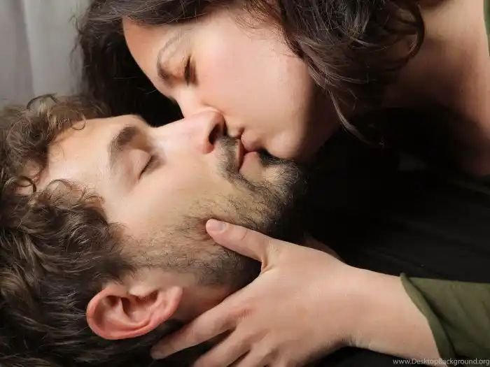 होंठों पर Kiss करने वाले होते हैं प्यार में पागल, जाने बॉडी के अलग-अलग हिस्सों पर चूमने का मतलब