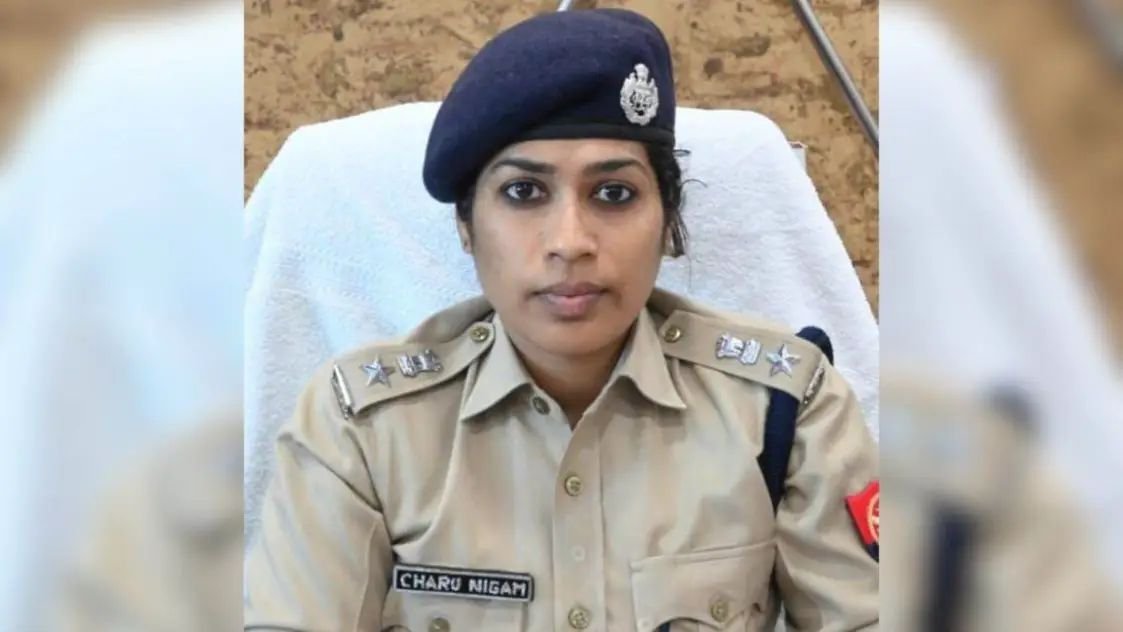 एक्शन में आईं IPS चारू निगम, लापरवाही के आरोप में थाना प्रभारी को किया लाइन हाजिर
