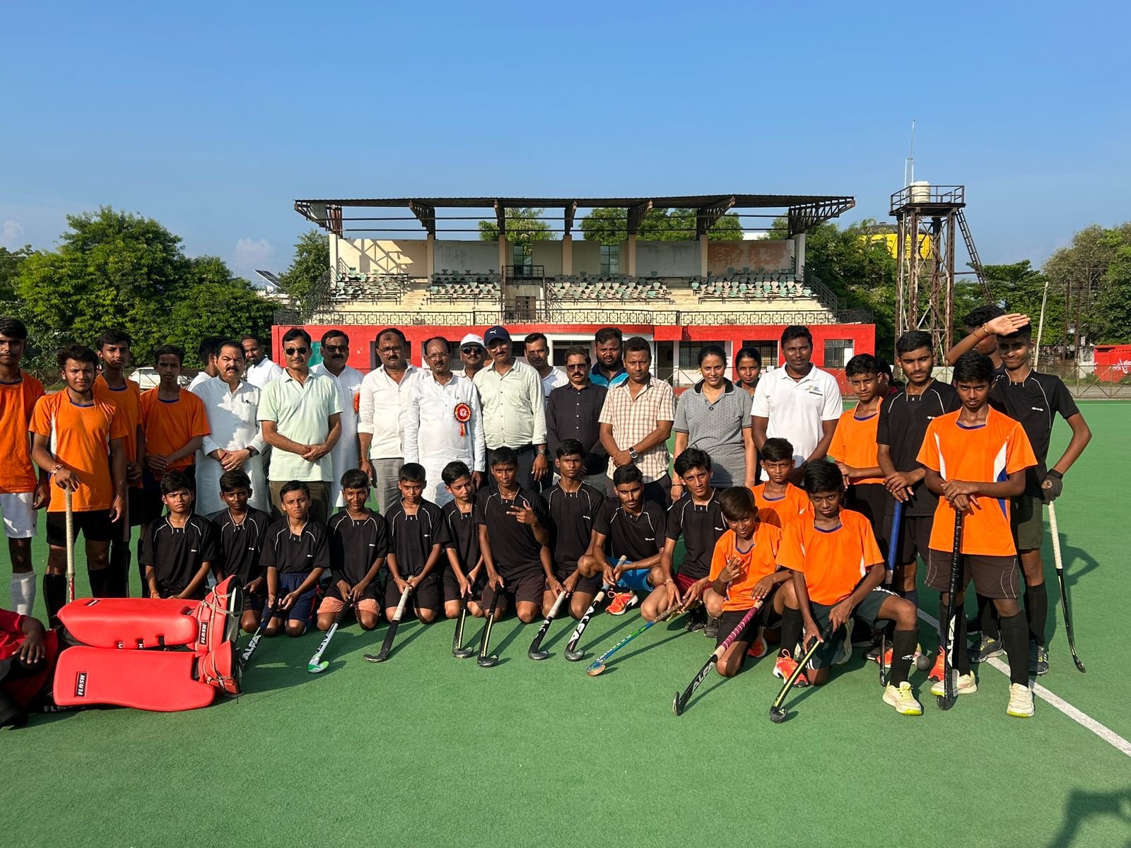 Raibareli-खेल दिवस पर स्टेडियम में हुआ विभिन्न खेलो का आयोजन