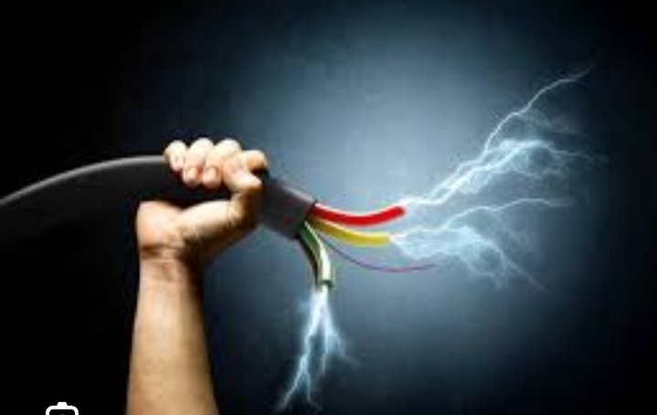 रायबरेली-विद्युत पोल पर फाल्ट ठीक करते समय करंट की चपेट में आया अधेड़ , हुई मौत