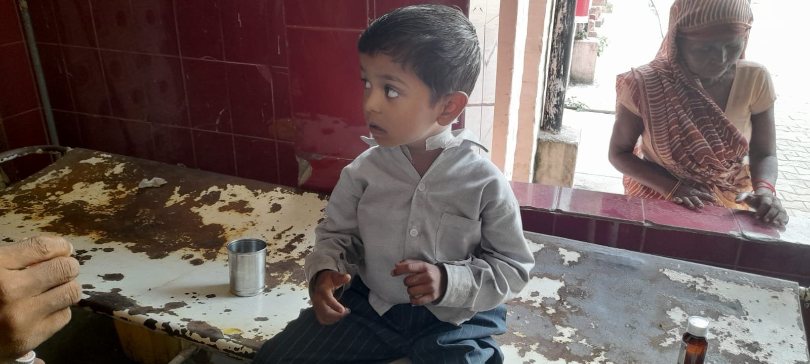 रायबरेली-स्कूल में पांच साल के छात्र का साथी छात्र ने ब्लेड से काट दिया गला , हालत गंभीर 