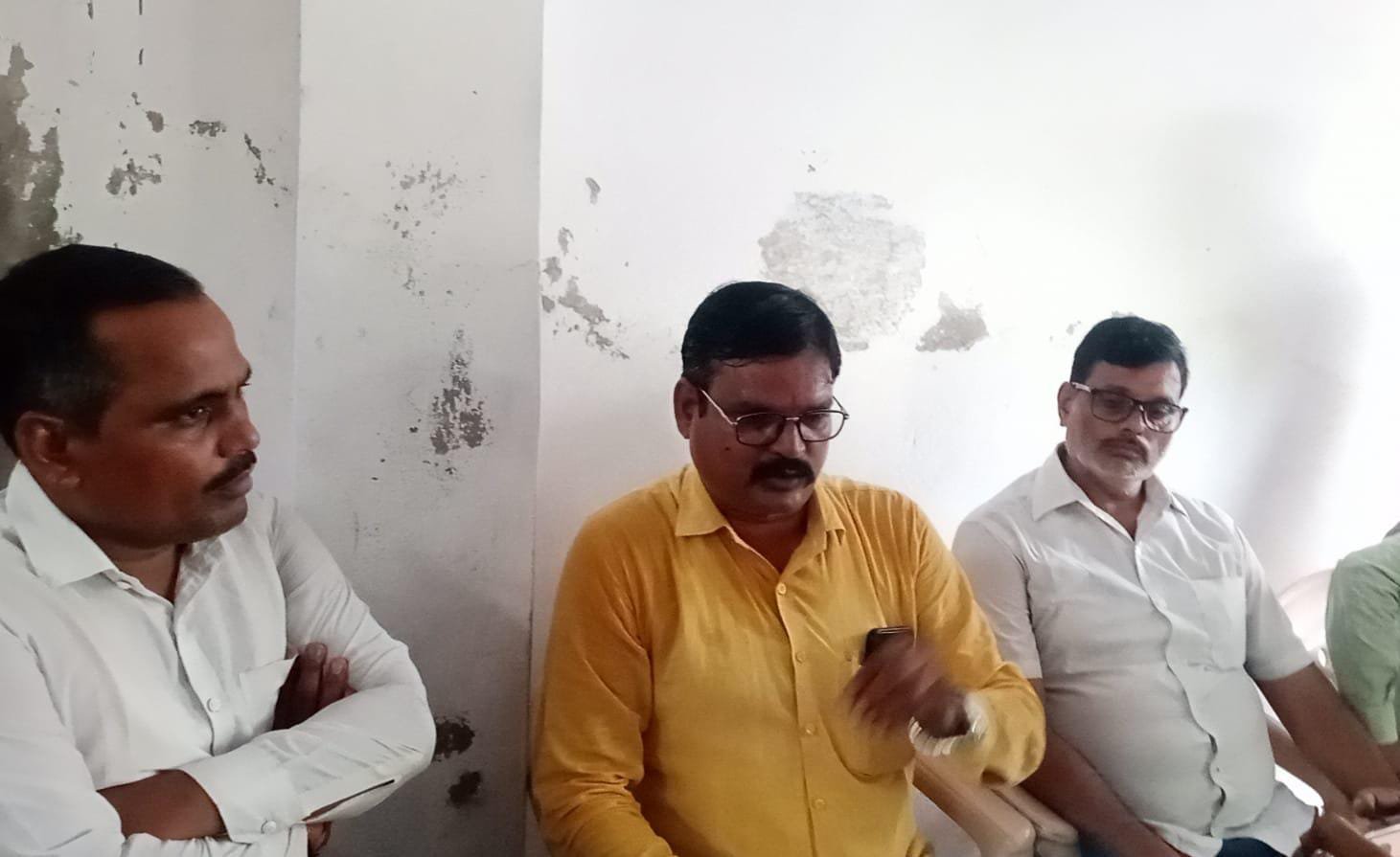 रायबरेली-व्यापार मंडल ने दिखाई एकजुटता , कमेटी भंग को बताया भ्रामक 