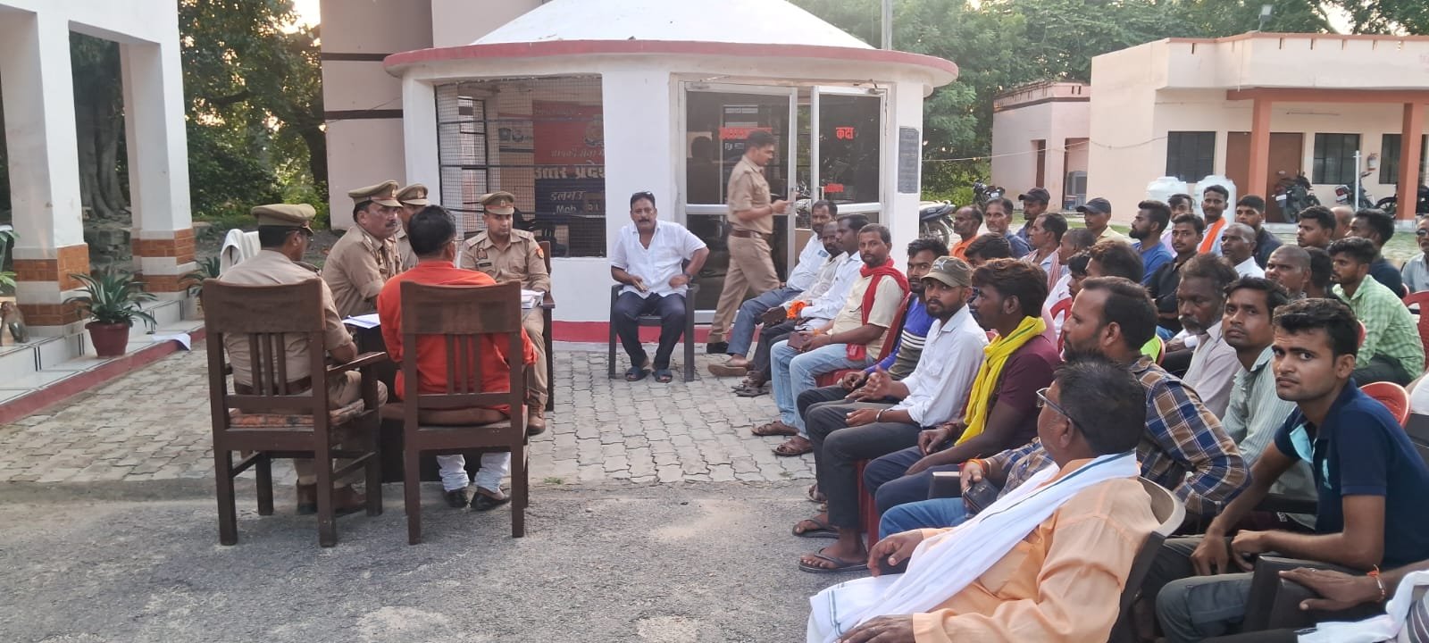 Raibareli-आगामी त्योहार को लेकर पीस कमेटी की हुई बैठक