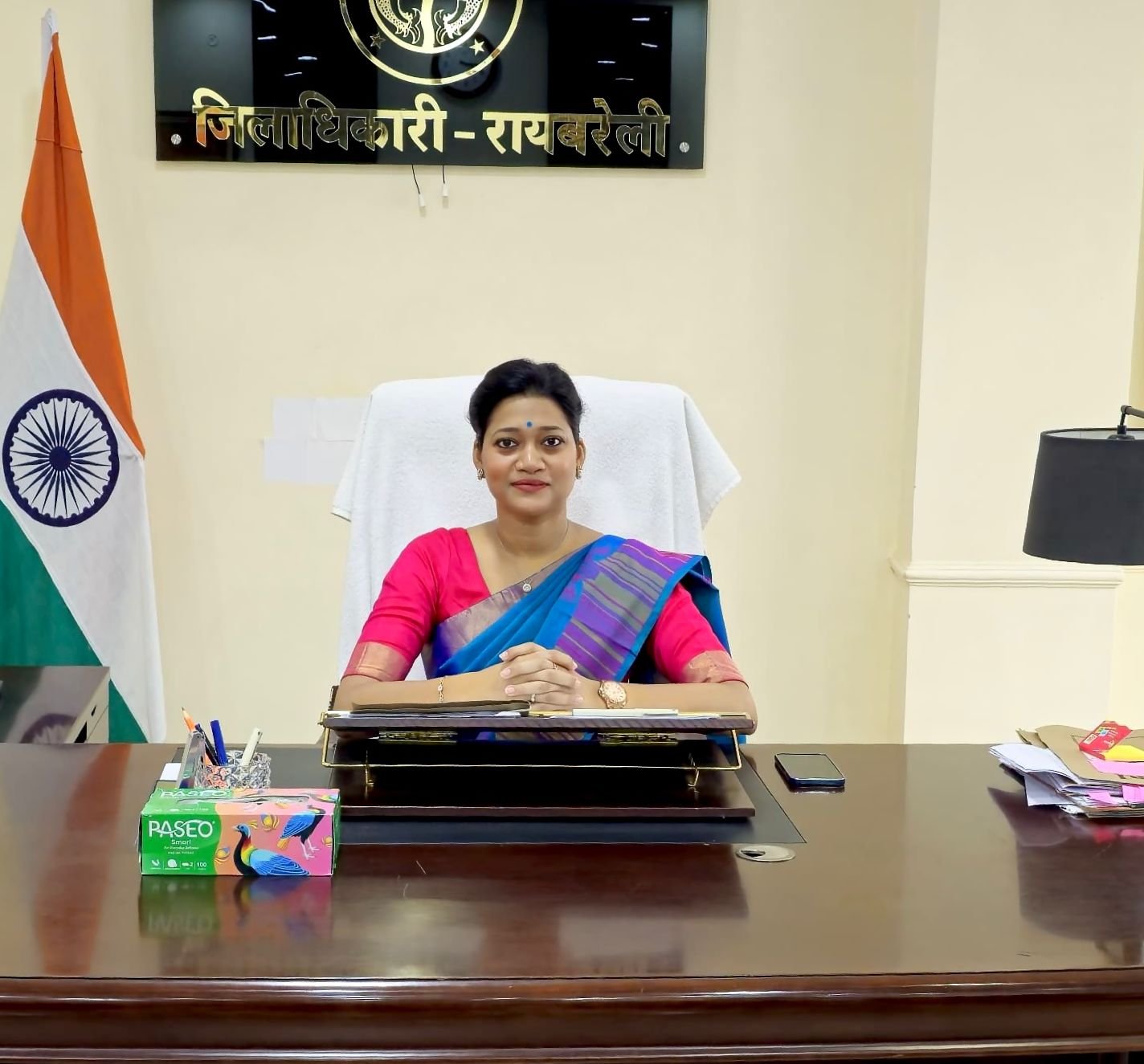 Raibareli-डीएम ने अवैध मदिरा के निर्माण एवं तस्करी पर अंकुश के लिए तहसीलवार टीमें की गठित