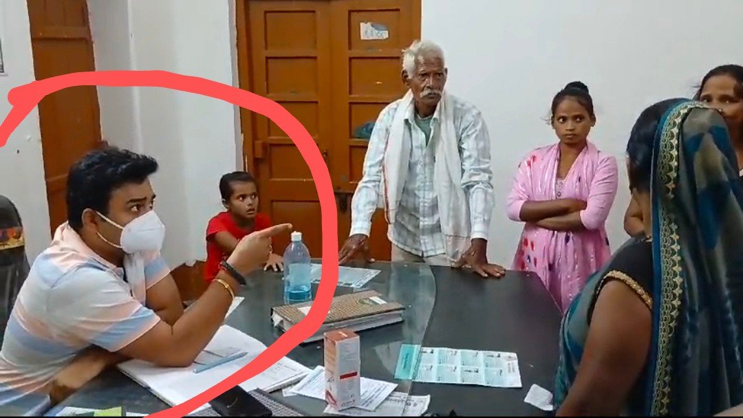 रायबरेली- स्वास्थ्य मंत्री की स्वास्थ्य सेवाओं को बट्टा लगा रहे हैं चिकित्सक अभिषेक सिंह 