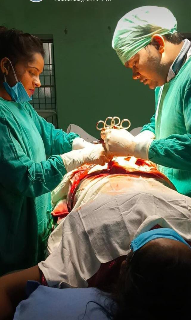 रायबरेली- नटवर लाल शुभम पटेल एक दर्जन से अधिक हॉस्पिटलों में दे रहा सेवाएं