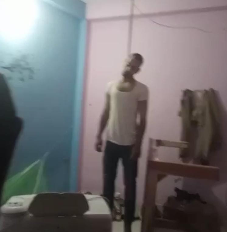 रायबरेली-पत्नी द्वारा आत्महत्या की सूचना के बाद सिपाही पति ने फंदा लगाकर दी जान 