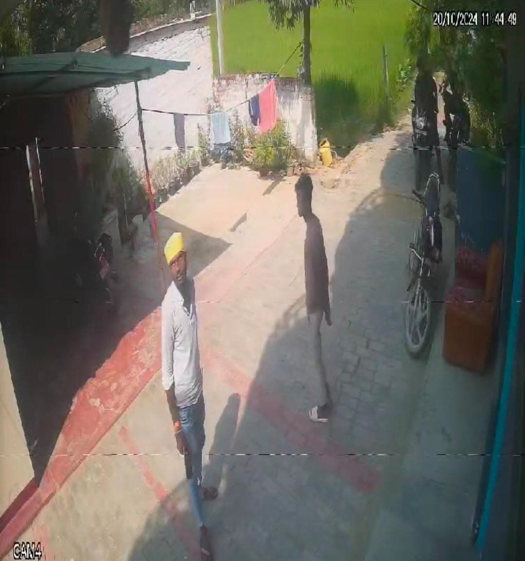 Raibareli- दो युवकों की करतूते CCTV में हुई कैद,जांच में जुटी पुलिस