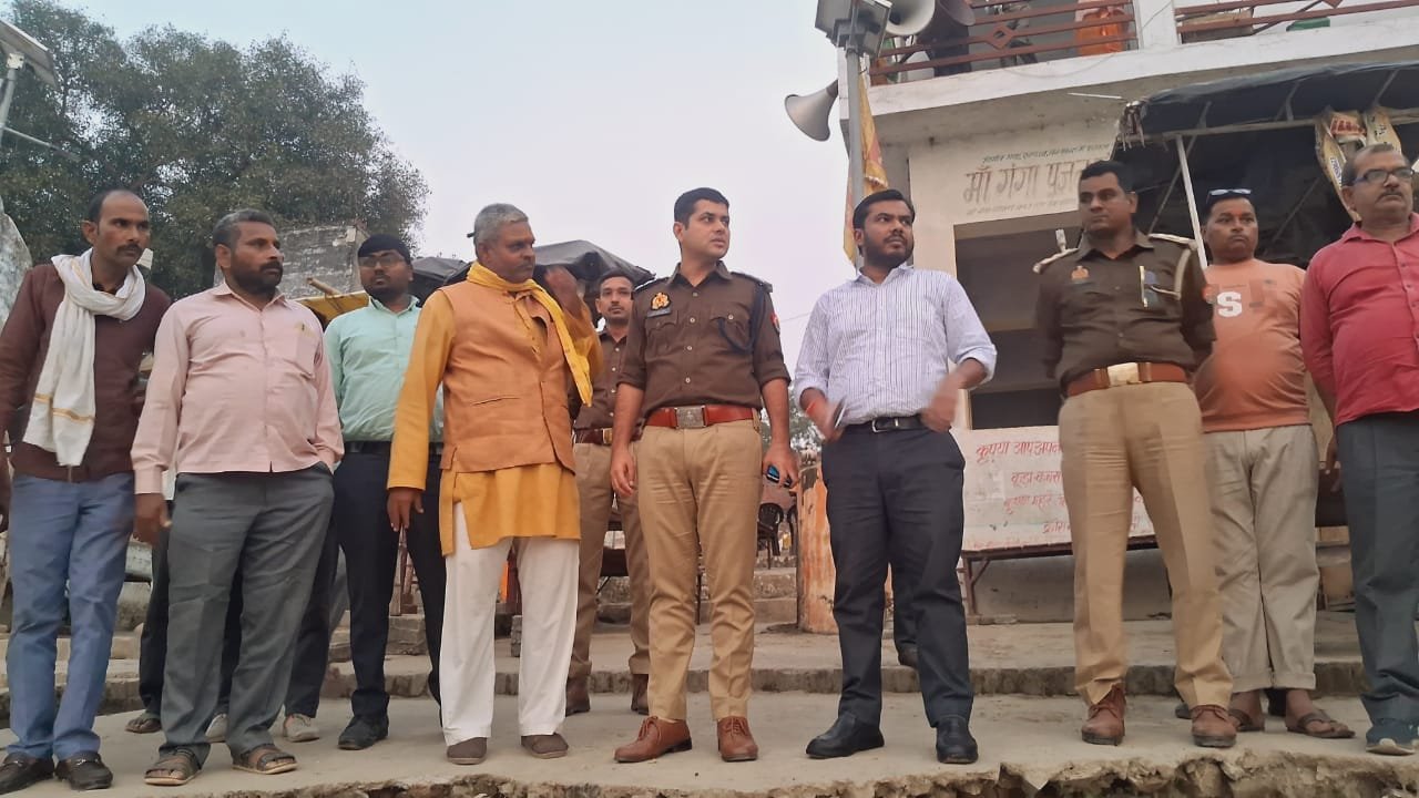 रायबरेली-कार्तिक पूर्णिमा मेले को लेकर प्रशासन ने गंगा तट पर की बैठक, दिए निर्देश 