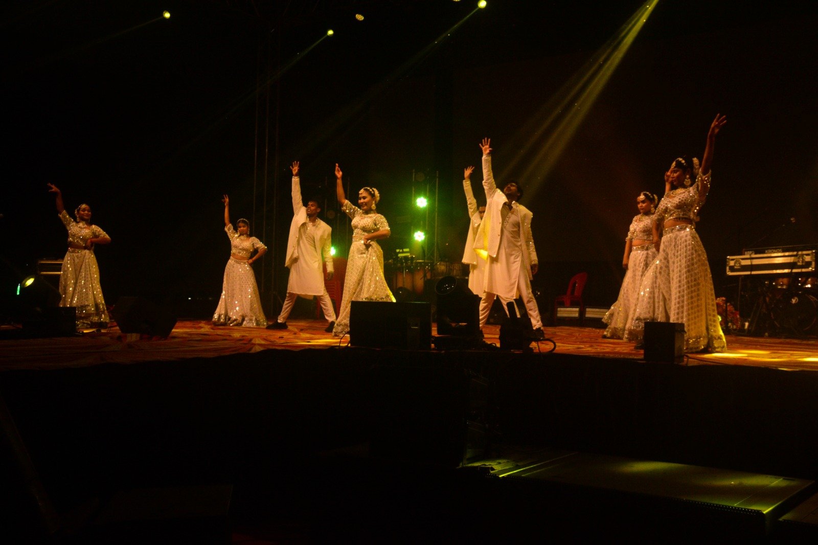 रायबरेली-एनटीपीसी ऊँचाहार ने एनटीपीसी के 50वें स्थापना दिवस पर भव्य संगीत संध्या का आयोजन किया