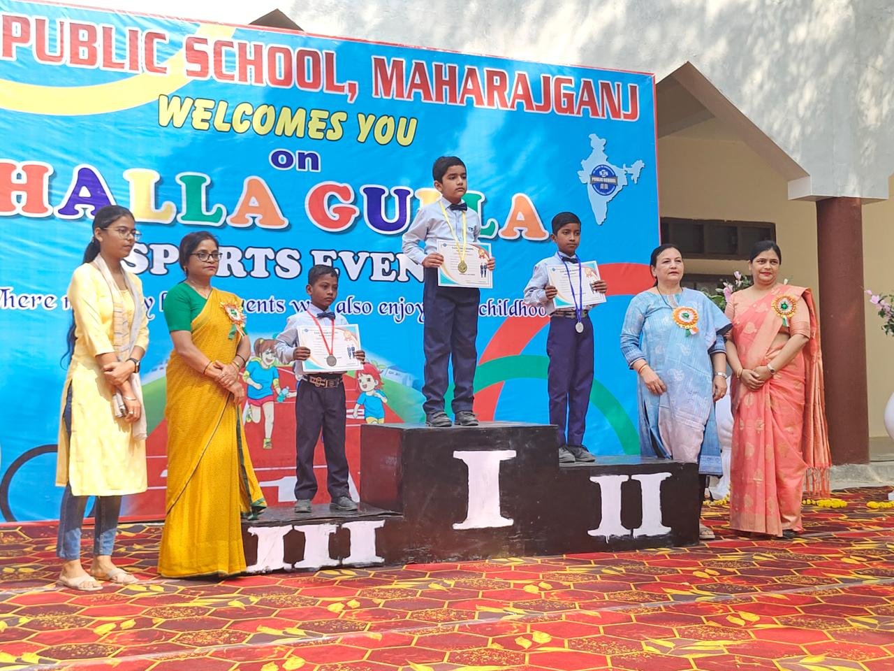 Raibareli-एस जे एस स्कूल महराजगंज में हल्ला गुल्ला खेलकूद का भव्य आयोजन