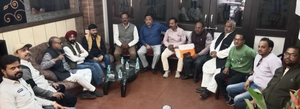 रायबरेली-नेत्र अस्पताल में लाखों रूपये की मशीन को व्यापारियों द्वारा किया जायेगा दान