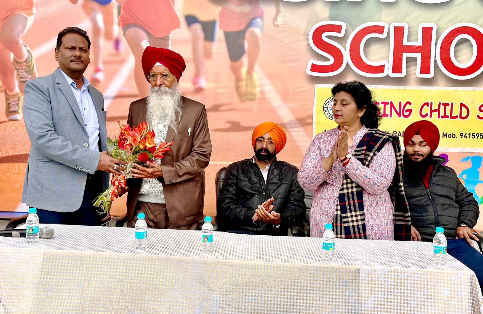 रायबरेली-राइज़िंग चाइल्ड स्कूल में वीर बाल दिवस मनाया गया