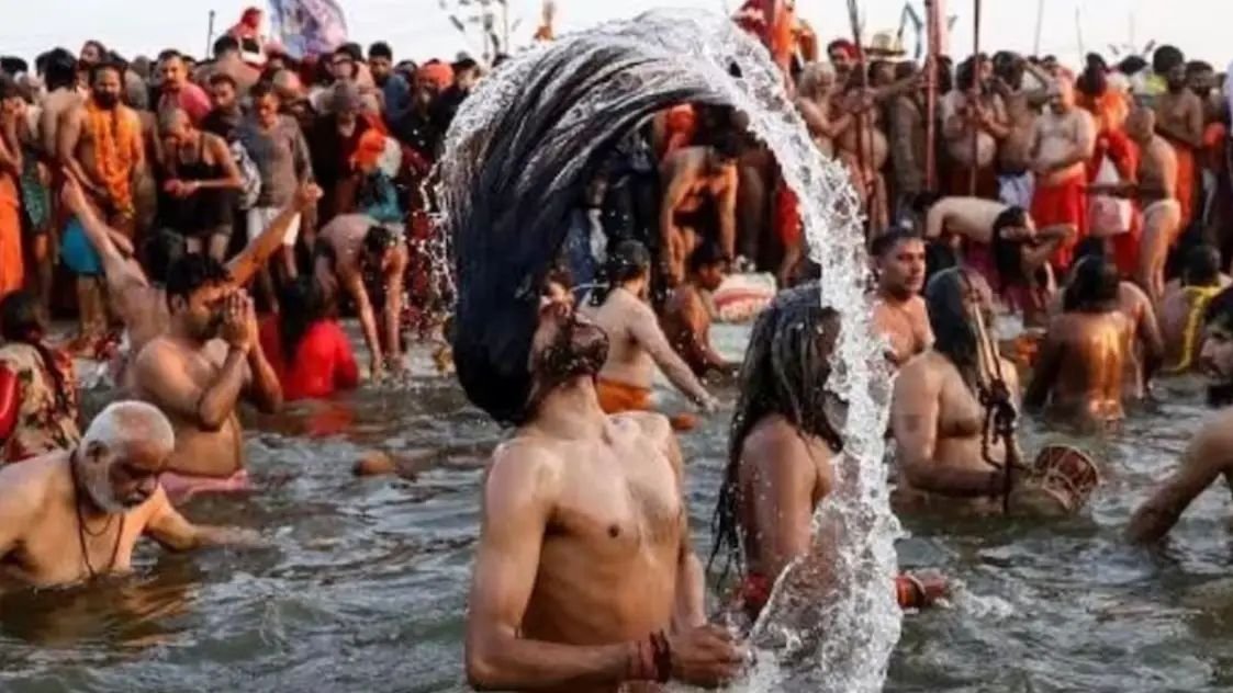 महाकुंभ में लोगों को बम से उड़ाने की दी थी धमकी, यूपी पुलिस ने किया गिरफ्तार, जानिए कौन है आरोपी