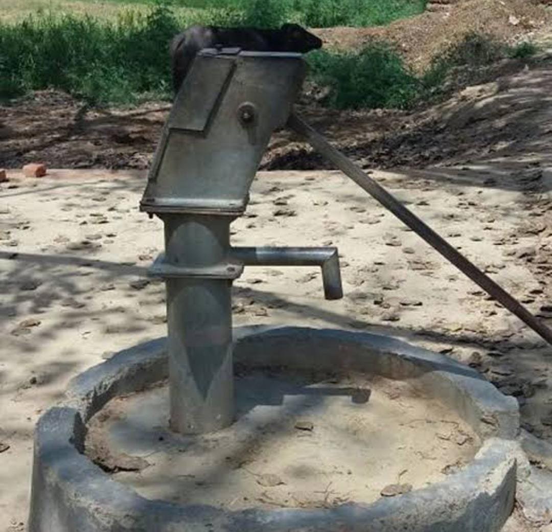 रायबरेली-होरैसा ग्राम सभा में हैण्ड पम्प रिबोर वा मरम्मत के नाम पर सरकारी धन की हेरा फेरी,,,, 