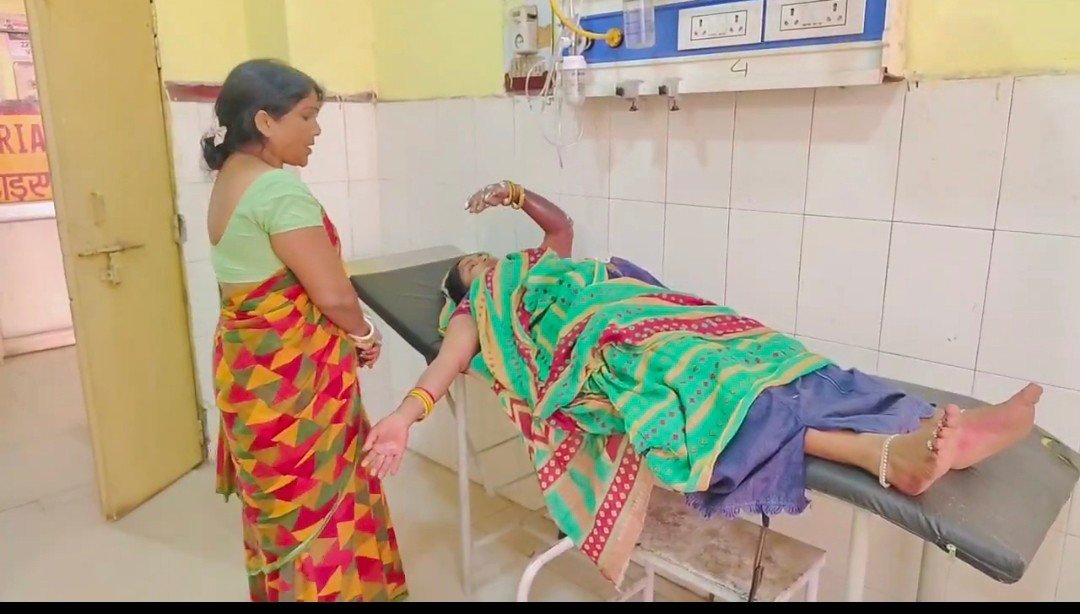 रायबरेली-गैस में खाना बना रही महिला बुरी तरह झुलसी