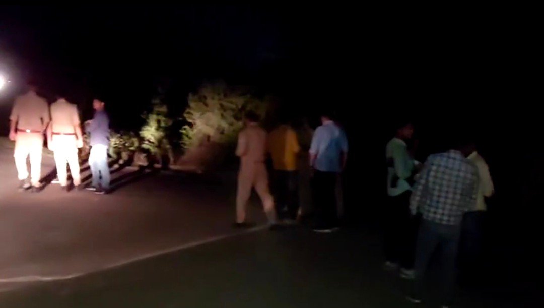 यूपी पुलिस का ऑपरेशन लगड़ा जारी