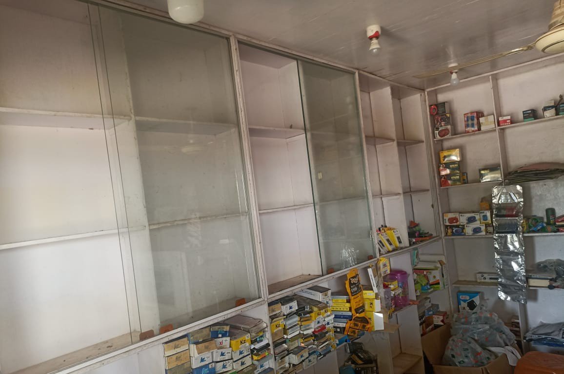 रायबरेली-मोबाइल शॉप की दुकान को चोरो ने बनाया निशाना