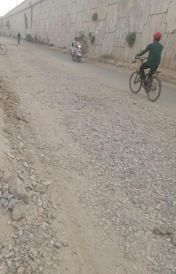 रायबरेली-ऊंचाहार ओवर ब्रिज की सर्विस रोड का शुरू हुआ निर्माण , दुकानदारों की जागी उम्मीद