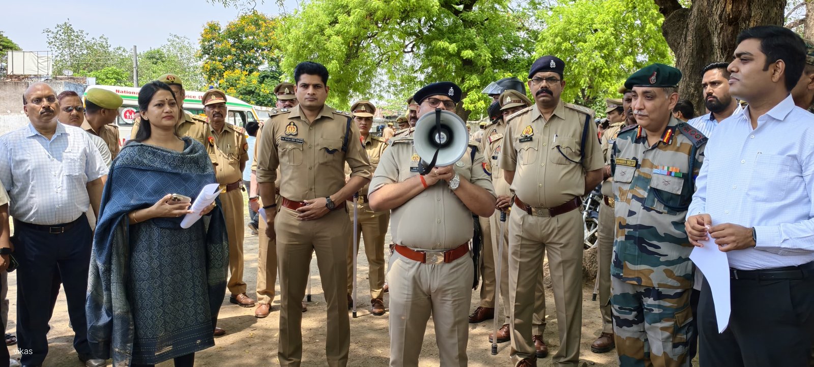 रायबरेली-हवाई हमले से सुरक्षा हेतु जीआईसी ग्राउंड में अभ्यास (ड्रिल) का आयोजन