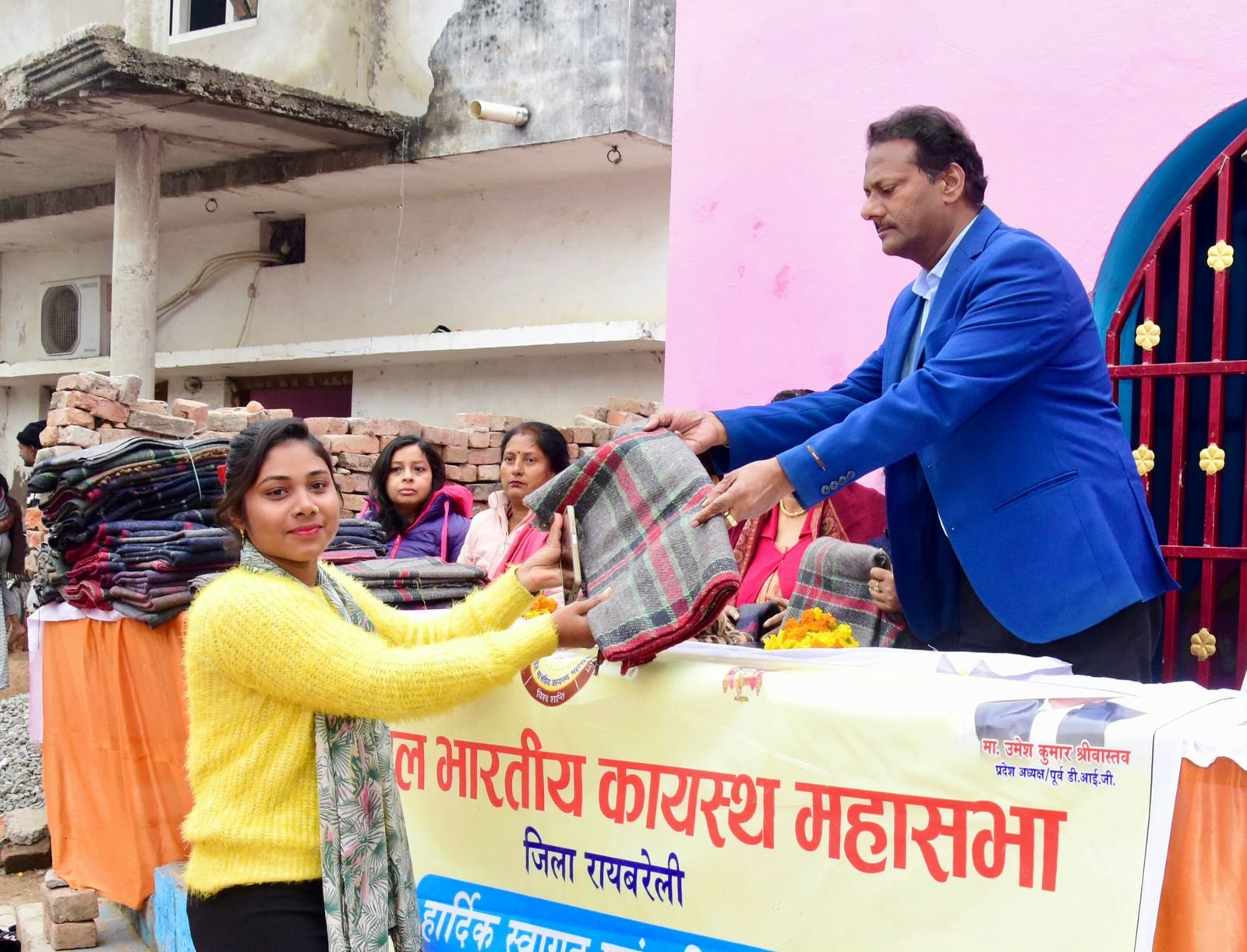 रायबरेली-निर्धनों की आत्मा में होता है ईश्वर का वास: अरविंद श्रीवास्तव