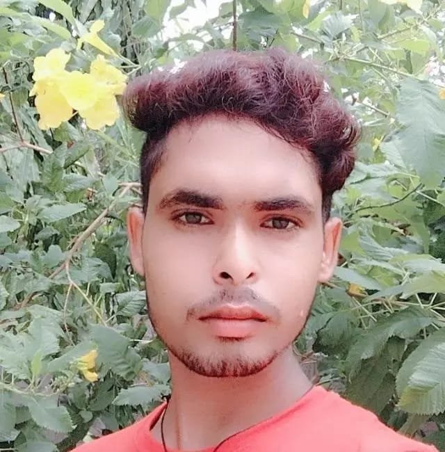 रायबरेली-ट्रेन से कट कर युवक की दर्दनाक मौत