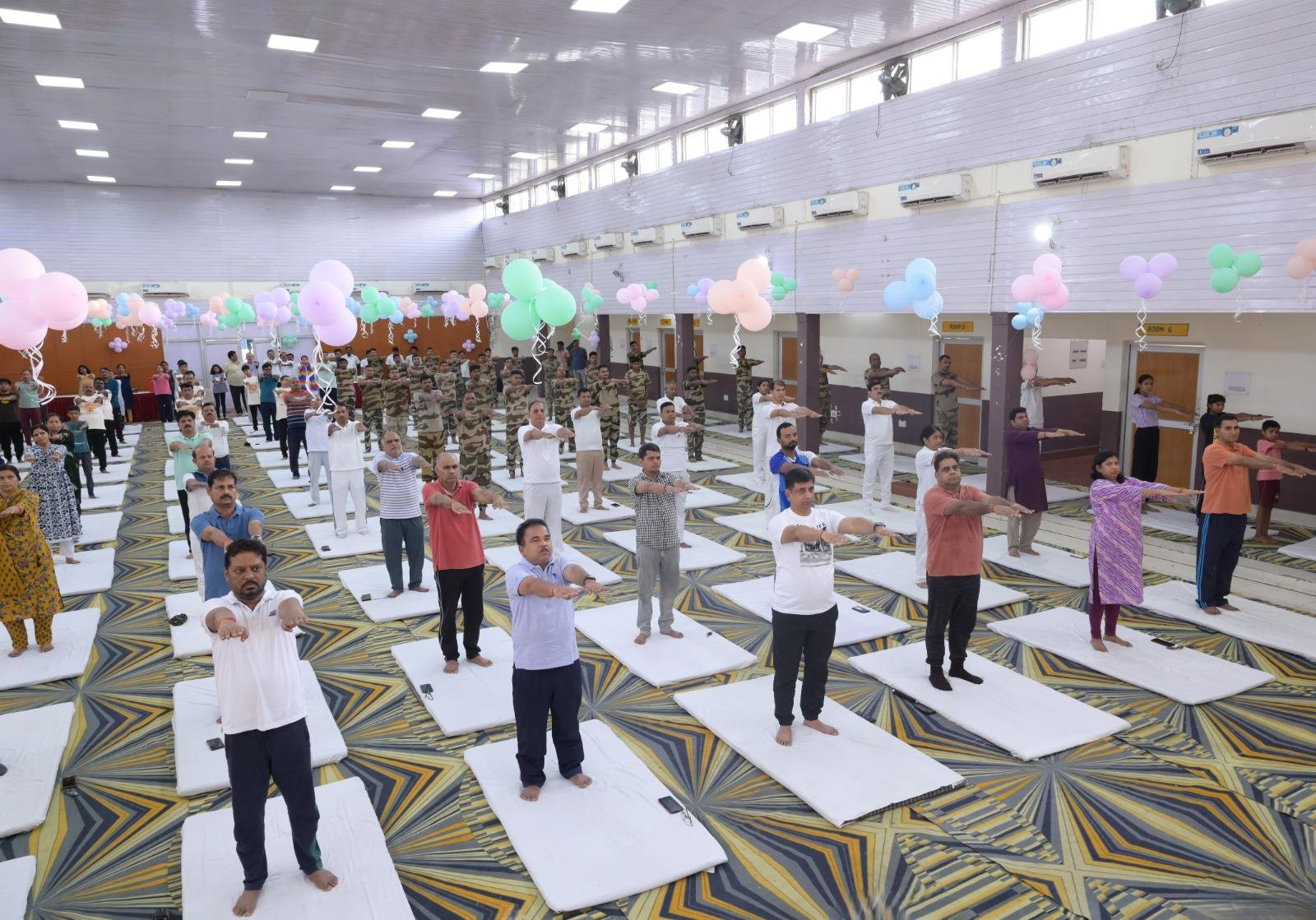 रायबरेली-एनटीपीसी ऊँचाहार में 11वें अंतर्राष्ट्रीय योग दिवस का आयोजन