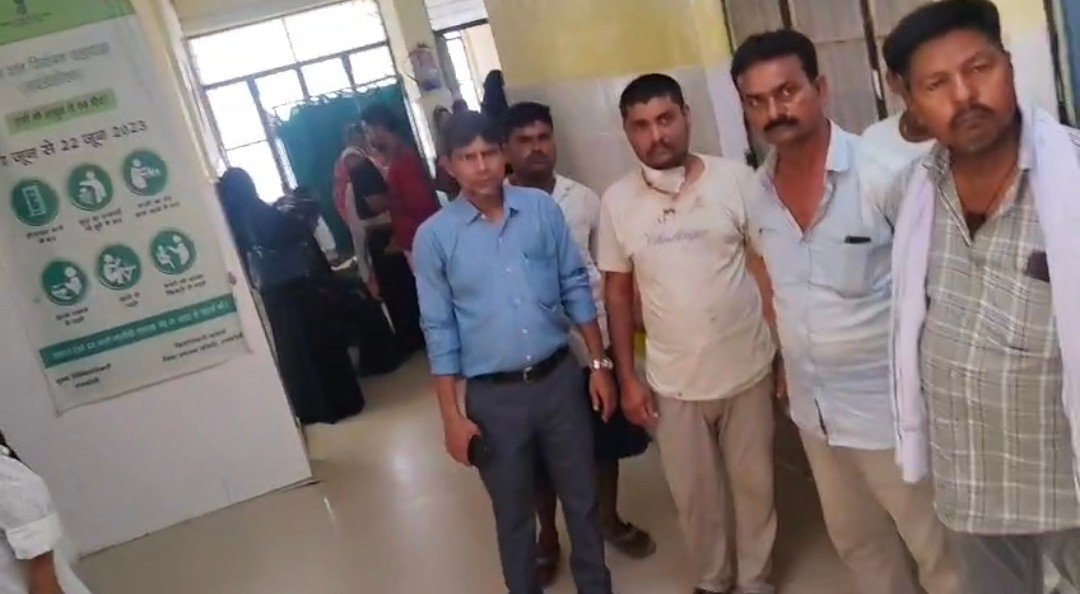 रायबरेली में बेखौफ दबंगों ने जमीनी विवाद में चलाए चाकू और छुरे,घायल हुए लोग