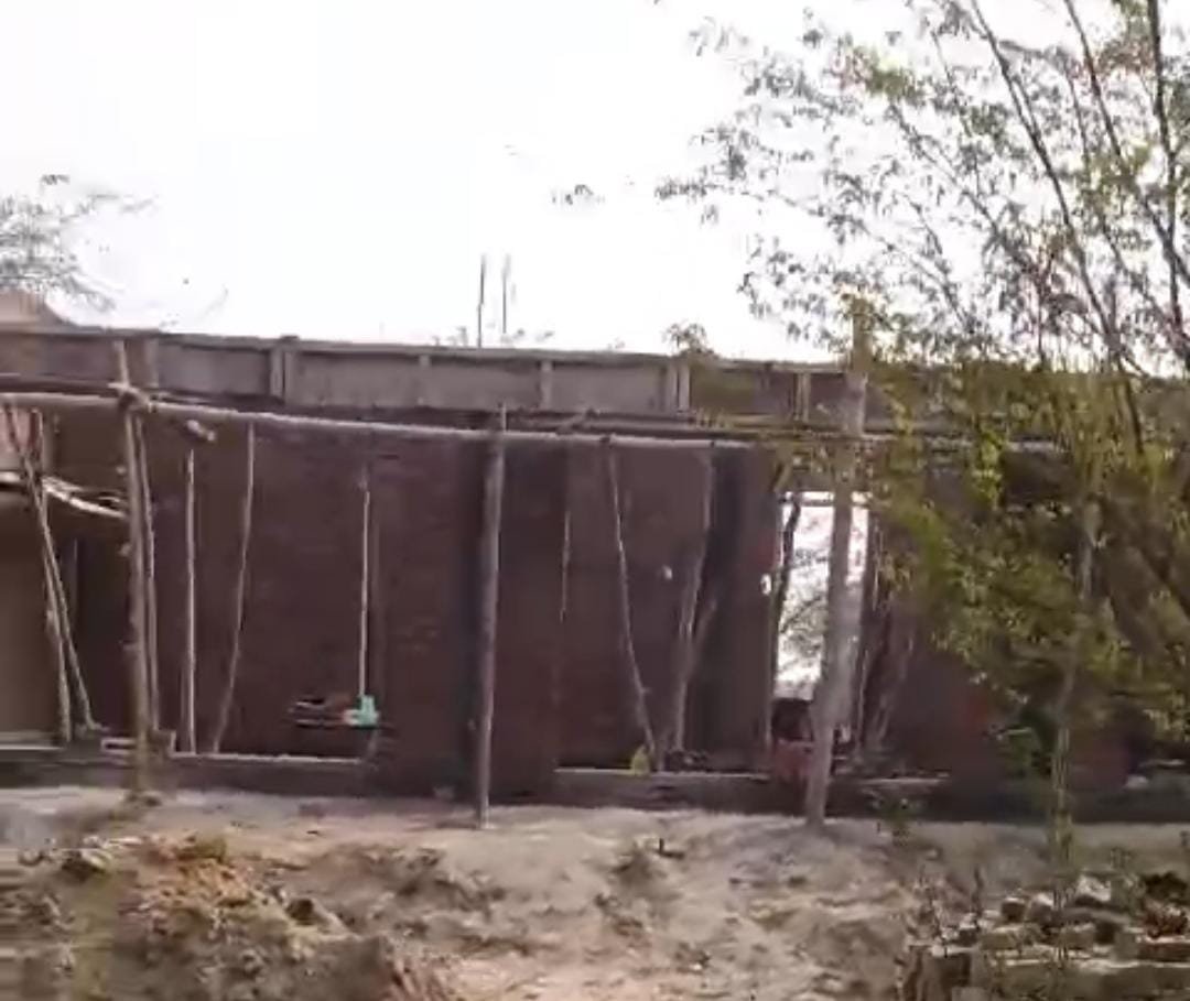 रायबरेली-ग्राम प्रधान और लेखपाल की मिलीभगत का बड़ा खेल जाने क्या,,,, 