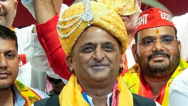 अखिलेश यादव के बर्थडे पर योगी की सुबह-सुबह बधाई, सपा प्रमुख का भी आया थैंक यू